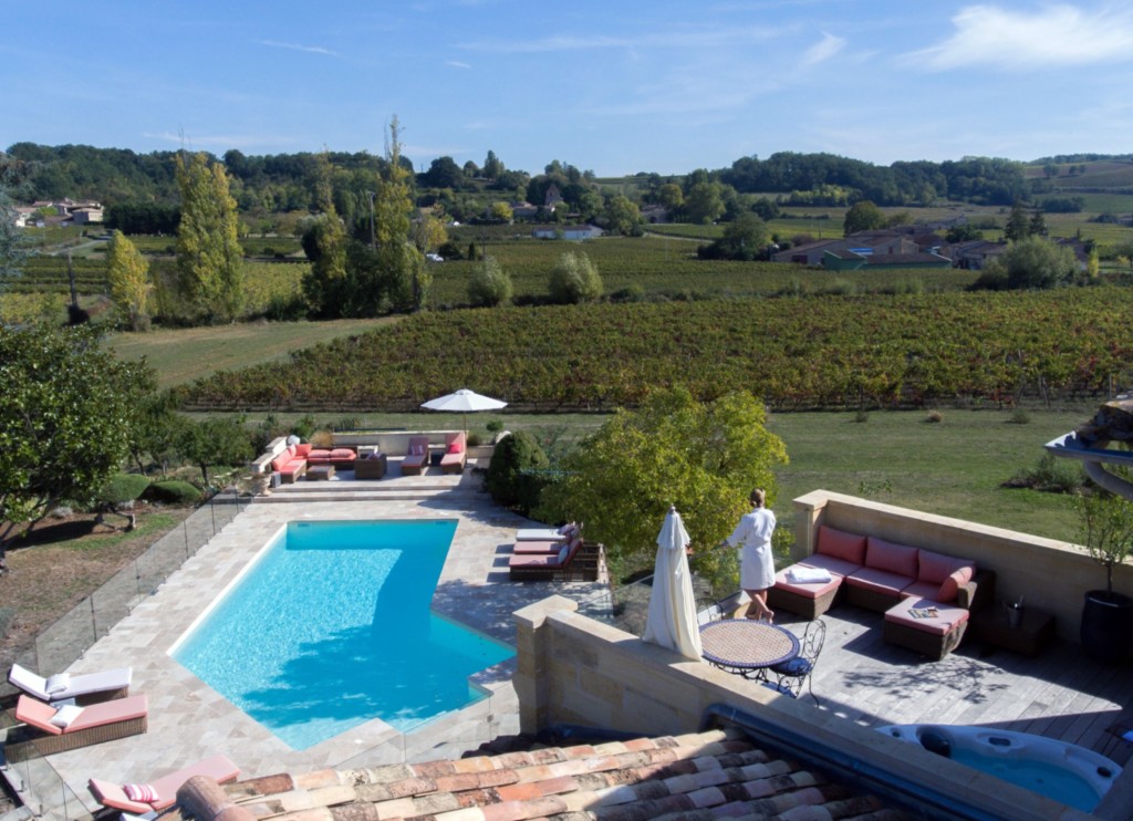 La Suite Chateau avec sa terrasse en Roof top et Jacuzzi privatif